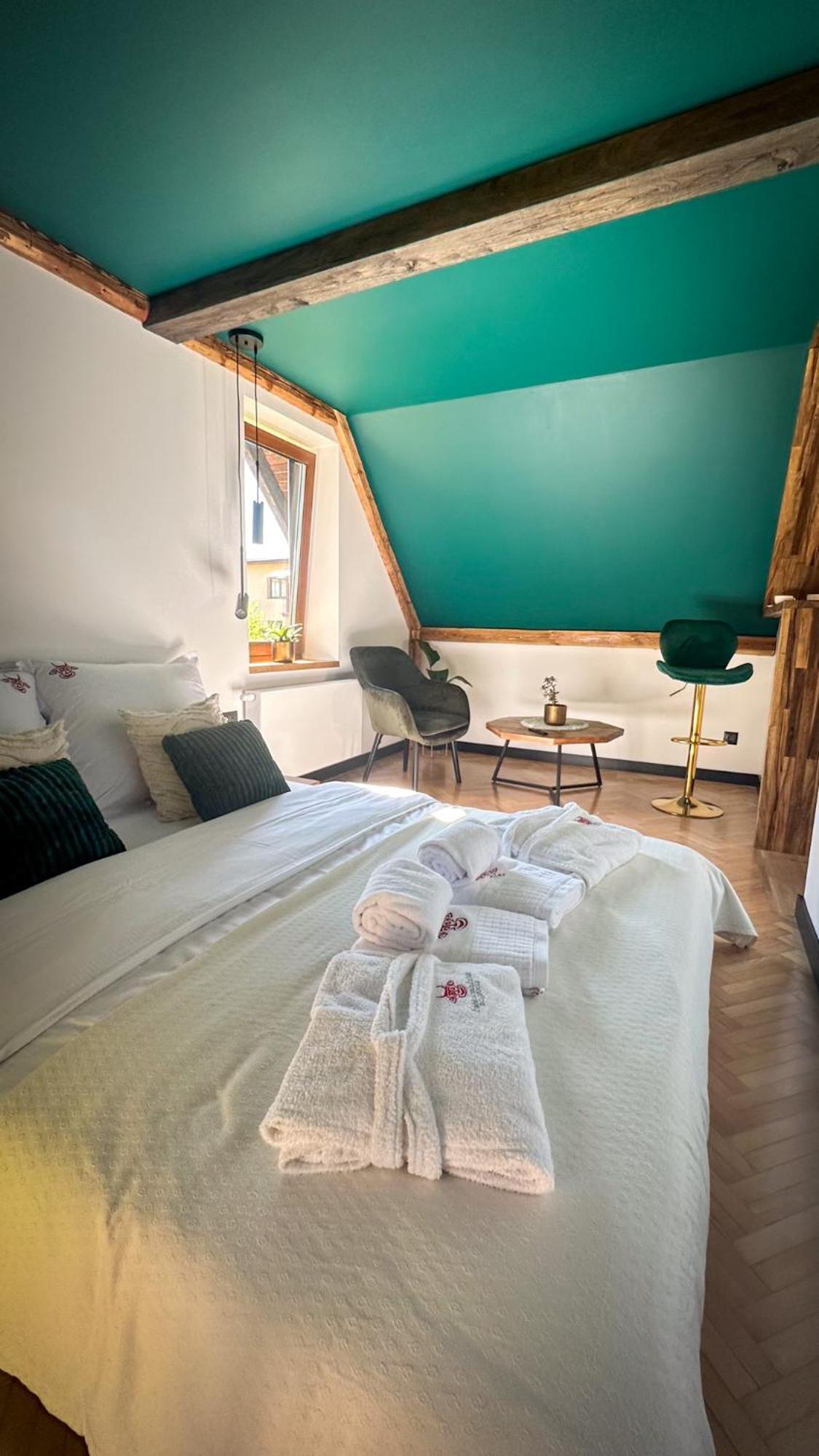 Uroczysko Villa Lesko Exteriör bild
