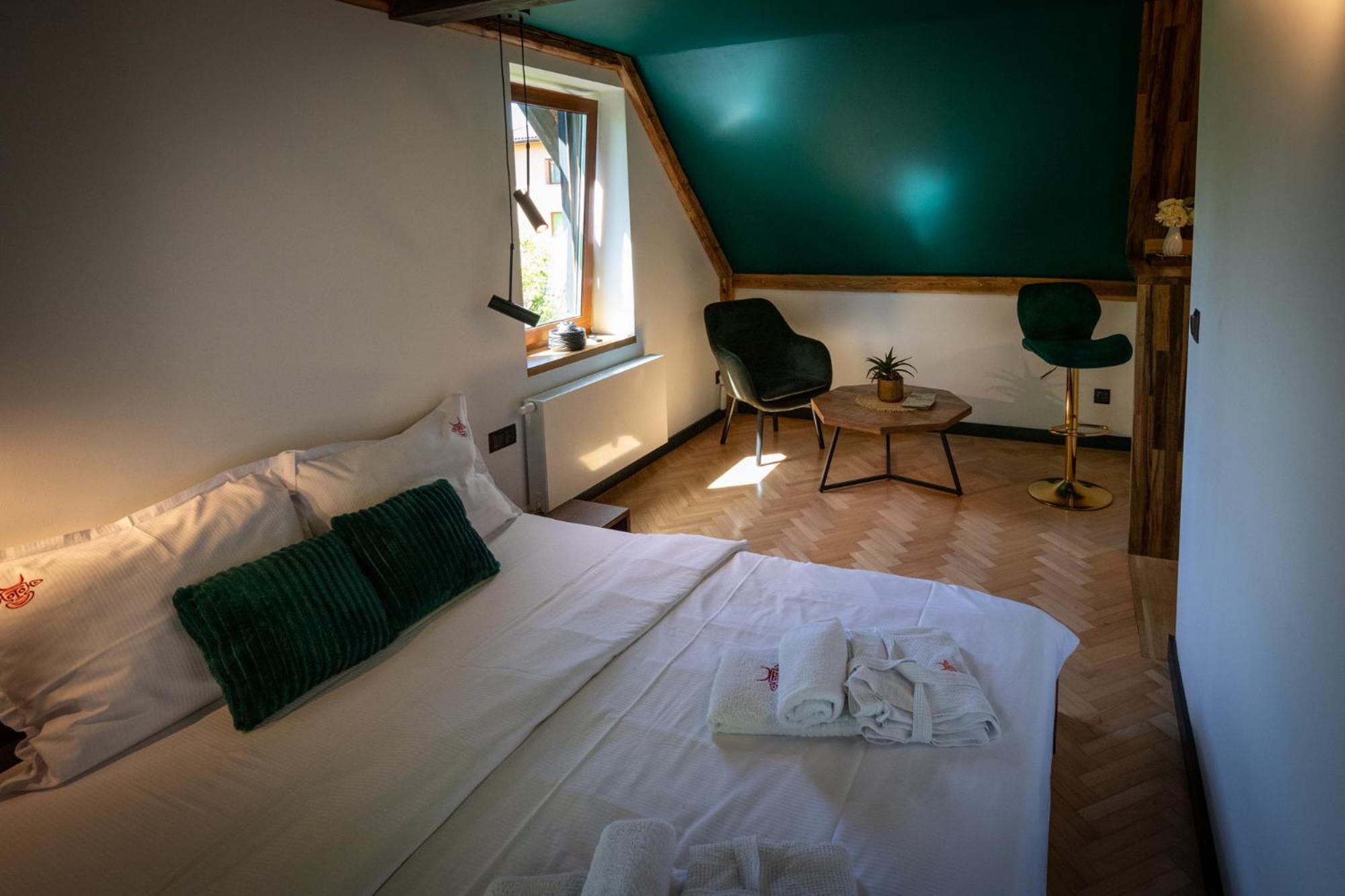 Uroczysko Villa Lesko Exteriör bild